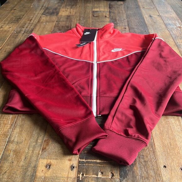Nike Jackets & Blazers - Women’s Nike Size M zip up trainer’s jacket